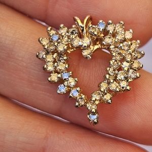 14k Diamond Cluster Heart Pendant